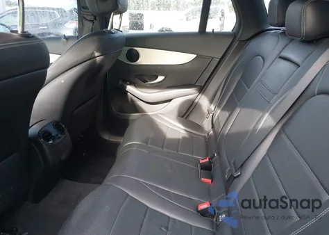 2019 Mercedes-Benz Glc 300 4Matic z USA, uszkodzony, nr VIN WDC0G4KB9KF671615